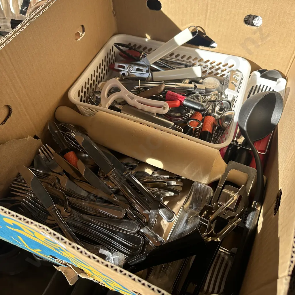 Box of cutlery, rolling pin etc. Image 1++