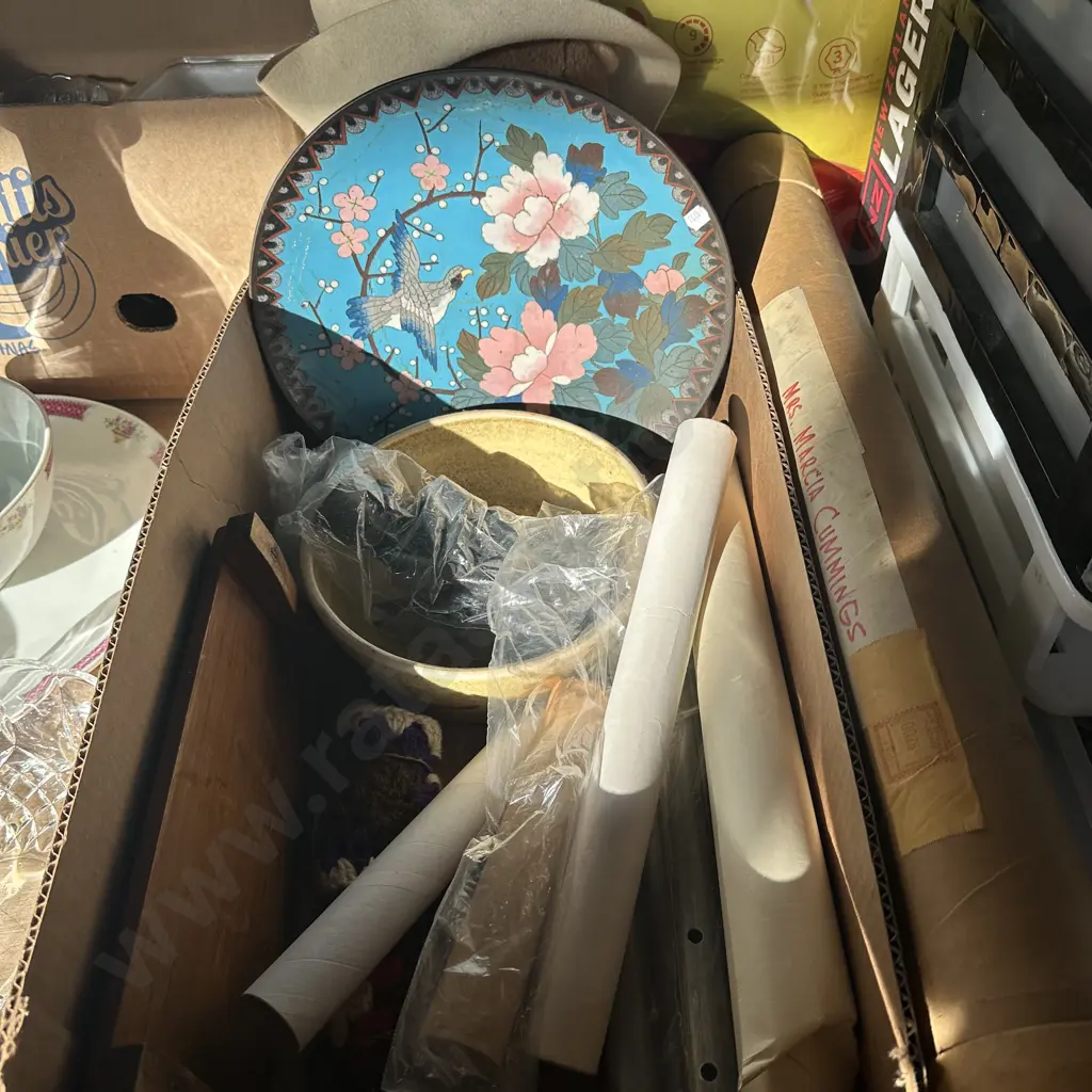 Box of collectables, bear and prints etc. Image 1++