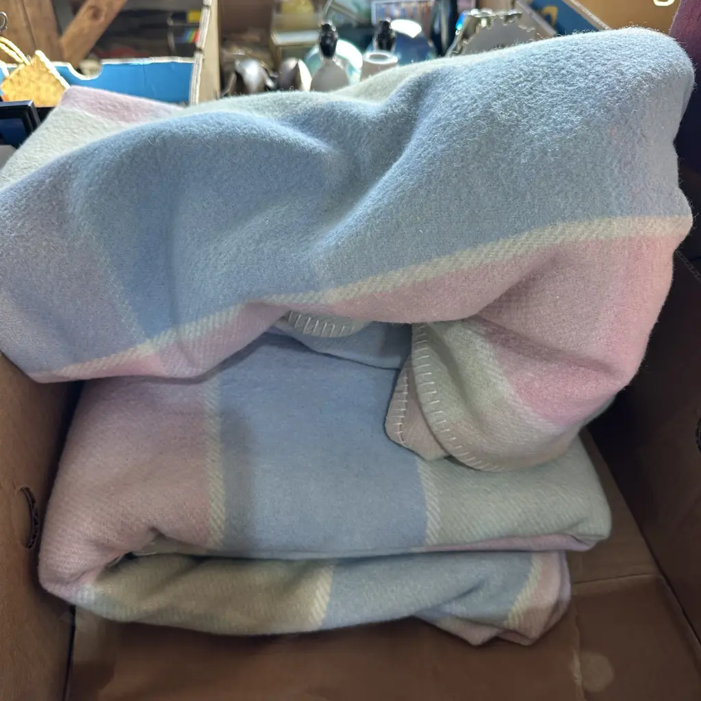 Two vintage blankets. Image 1++