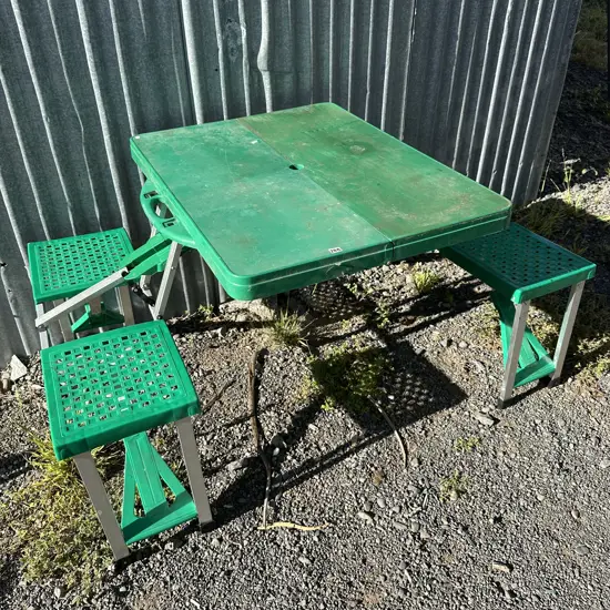 folding camp table