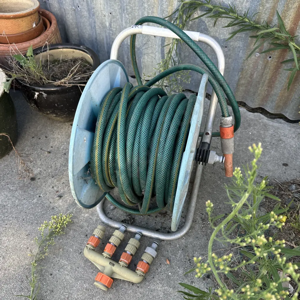 hose and reel plus fitting Image 1++